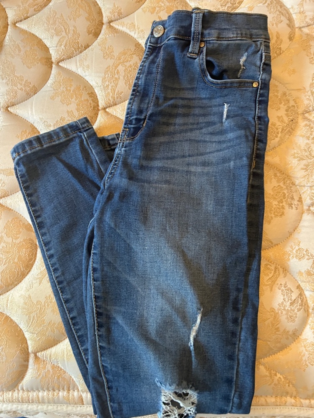 Rachel Roy jeans, size 8, 29 inch inseam, stretchy material, good condition